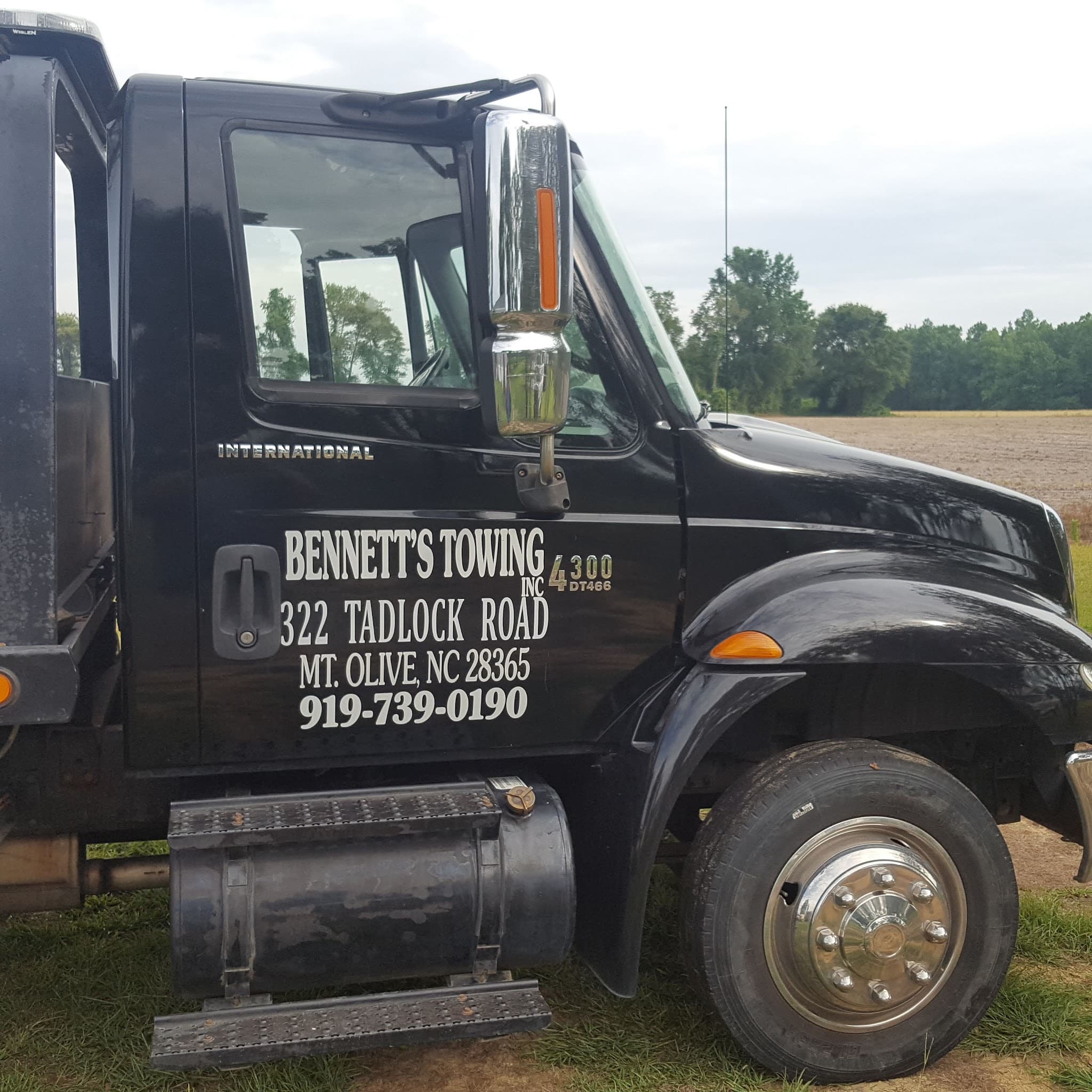Bennett's Towing driver responding to a stranded motorist on a North Carolina roadside